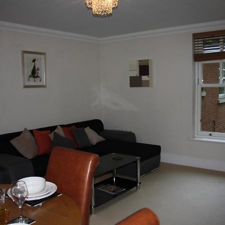 شقة Canterbury Elms Court الغرفة الصورة