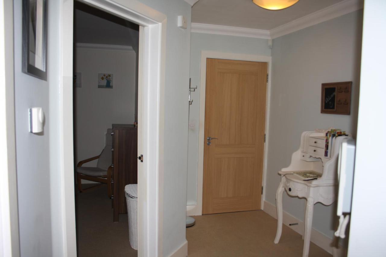 شقة Canterbury Elms Court الغرفة الصورة